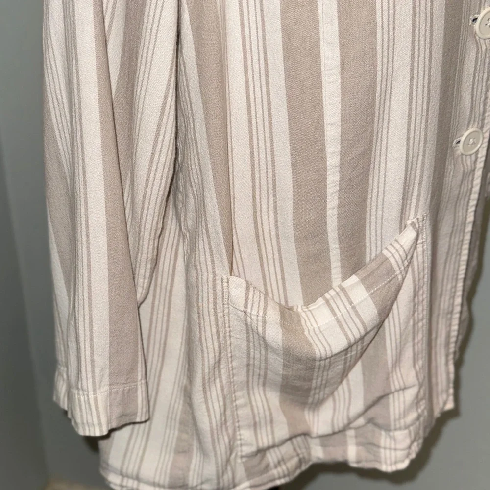 Torrid Size 3 3X Blazer, Beige White Striped, Soft Linen Blend Long Sleeve Lined